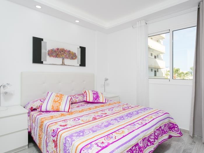 image 408. Enchanting sea view, wifi free and sea front 10