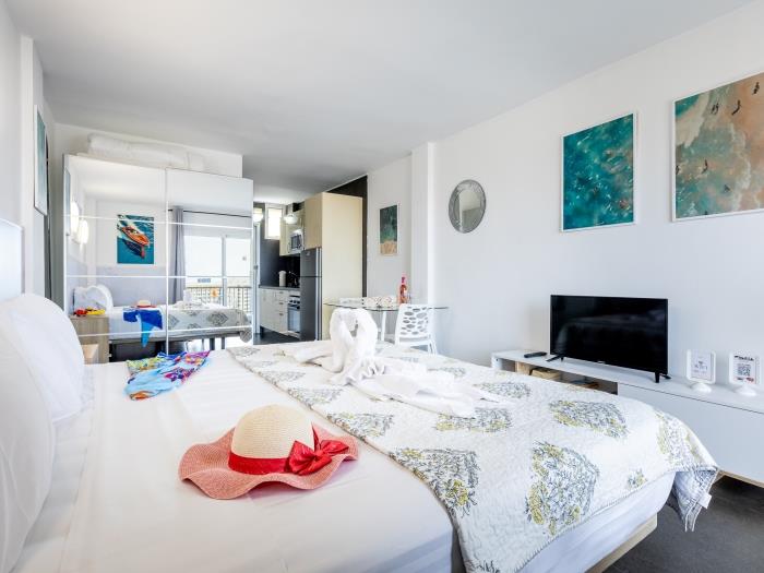 image 926 Precious Apartment, Beach front Sea view 18
