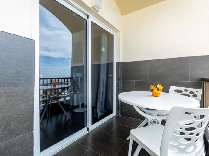 image 926 Precious Apartment, Beach front Sea view 4