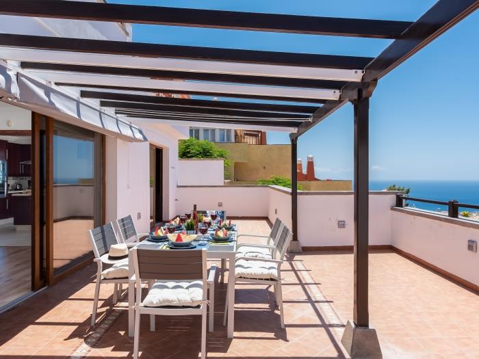 image 2. Incantevole villa con piscina privata e vista mare 3