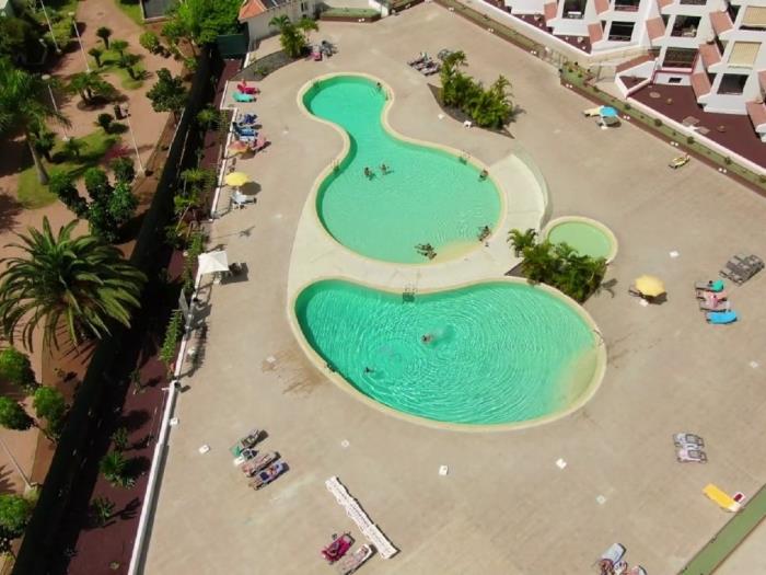 image Great 'San Marino' Terrace & Pool 11