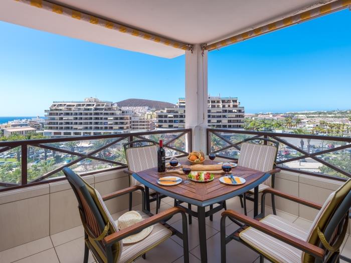 image Great 'San Marino' Terrace & Pool 22