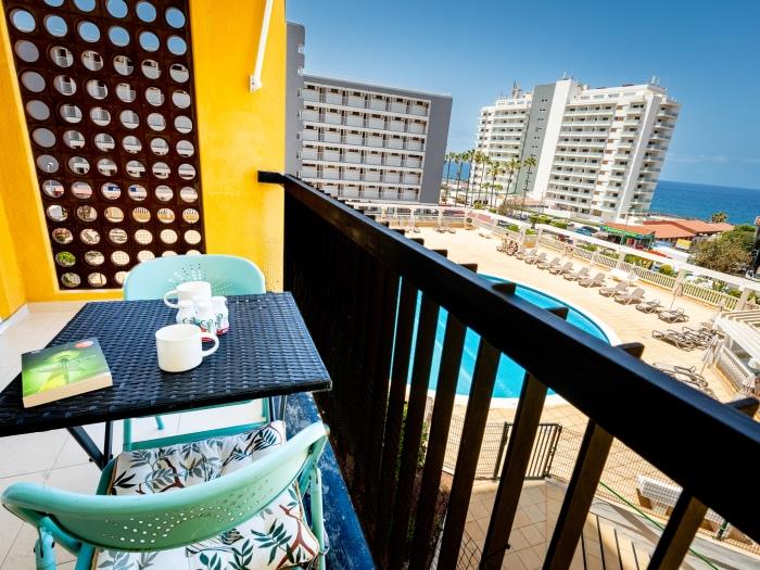 image 32. Bright Copacabana ocean view, free WiFi 2