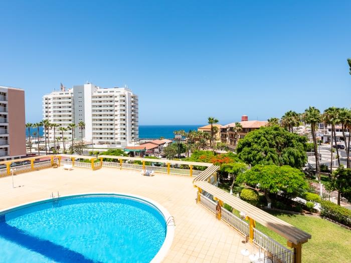 image 32. Bright Copacabana ocean view, free WiFi 3