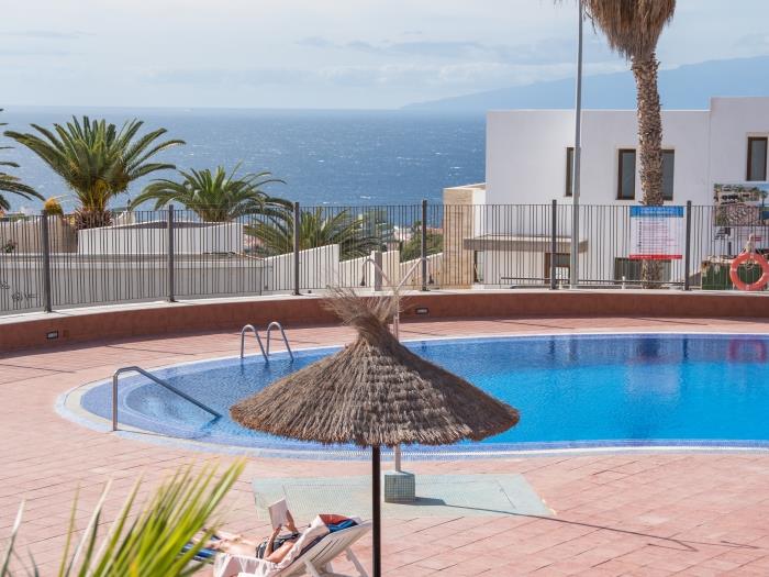 image C103 grande terrasse, piscine ! 23