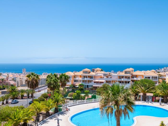 image 3C Penthouse with stunning views, Wi-Fi, swimming pool, tennis, padel, parking 17