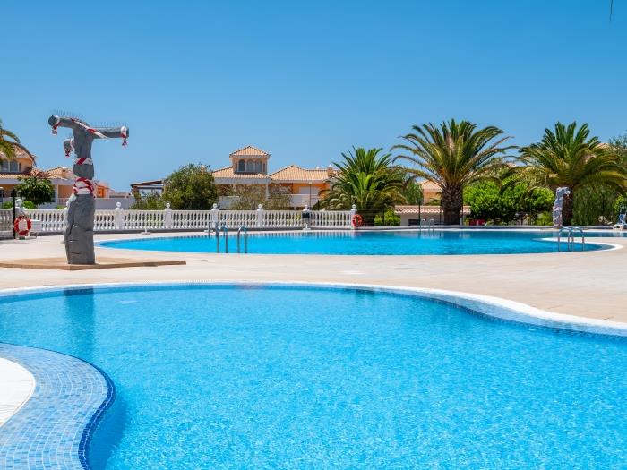 image 3C Penthouse with stunning views, Wi-Fi, swimming pool, tennis, padel, parking 39