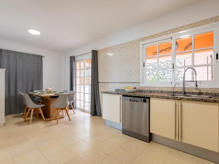 image Incredible Villa Fuente, Ocean View, Heated Pool 5