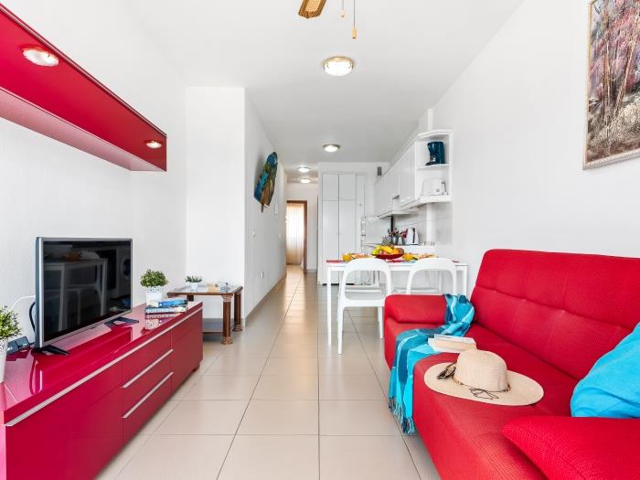 image 1.1 Beautiful seafront with balcony and WIFI 13