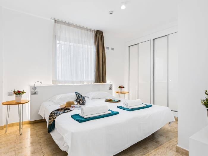 image Luxury Playa las Vistas Apartment 5