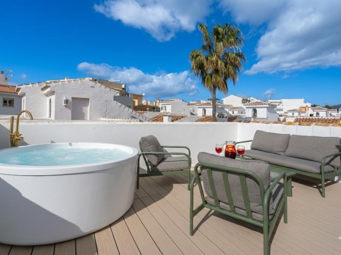 image 2 Beautiful Beach Front Villa in Mijas Playa Club 21