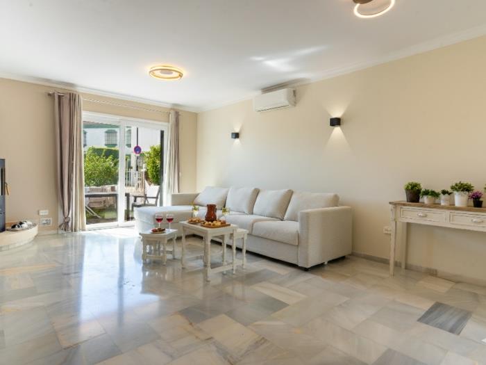image 2 Beautiful Beach Front Villa in Mijas Playa Club 4