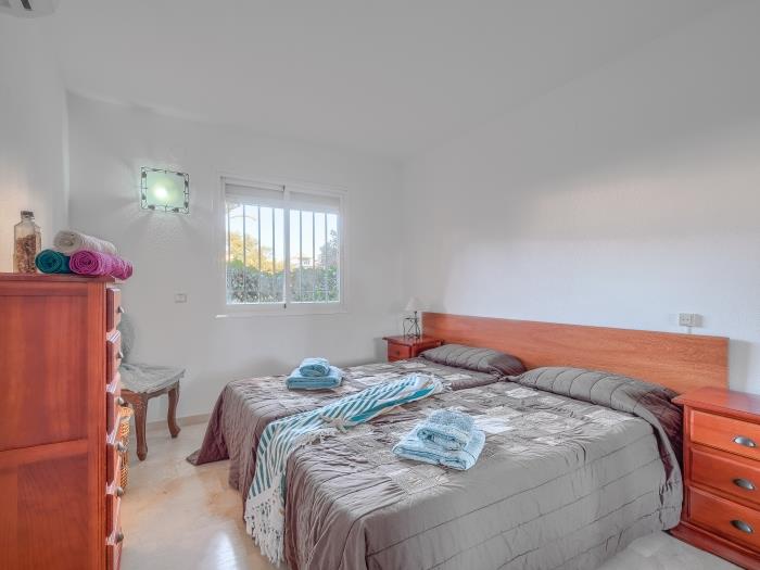 image Siesta Beach 1, beach, parking Cala de Mijas 15