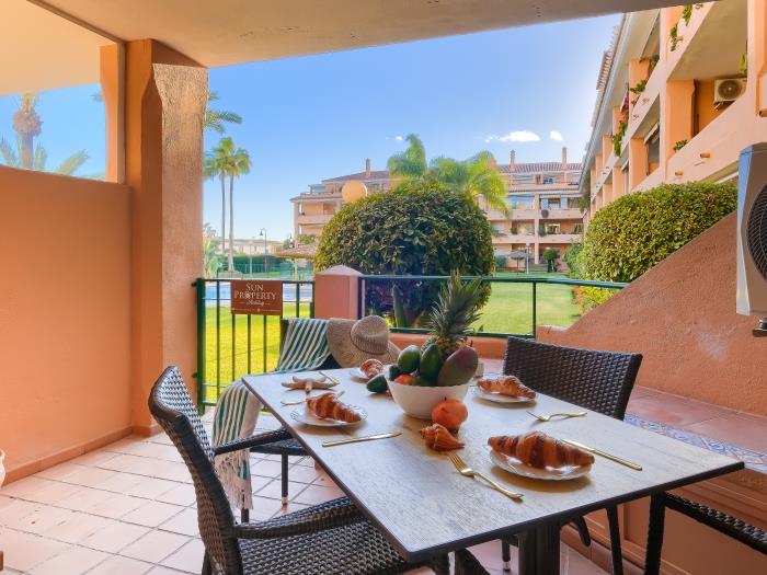 image Siesta Beach 1, beach, parking Cala de Mijas 1