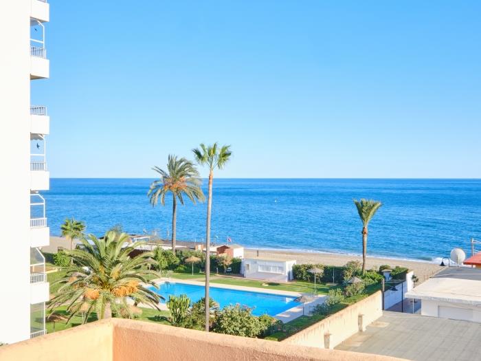 image Siesta Beach 1, beach, parking Cala de Mijas 25