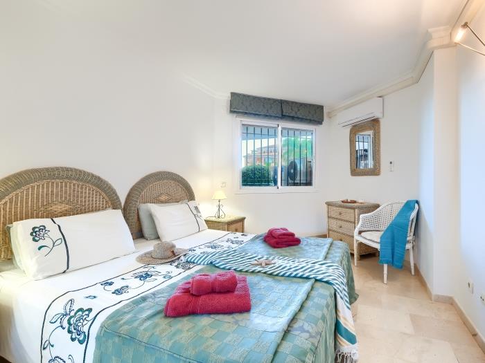 image Siesta Beach 1, beach, parking Cala de Mijas 30