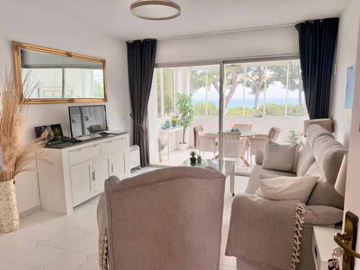 image Miraflores Jardin B 32 apartment, views, pool, wifi 7