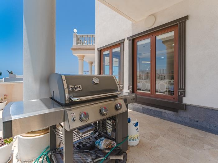 image Luxury Villa Nautilus Heated pool & Spa 16