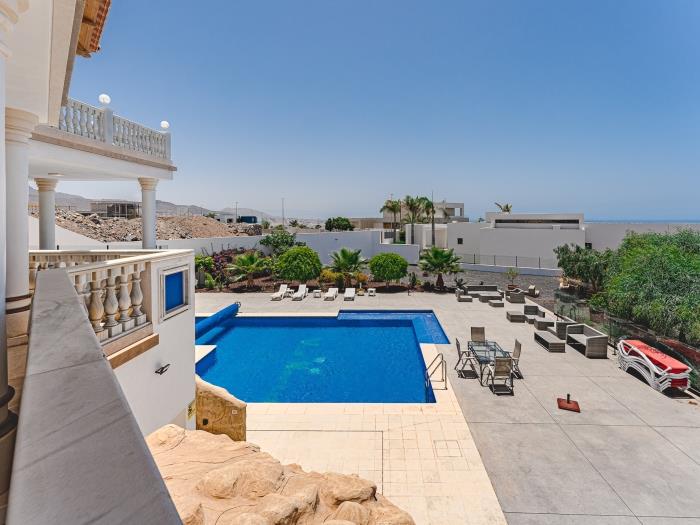 image Luxury Villa Nautilus Heated pool & Spa 33