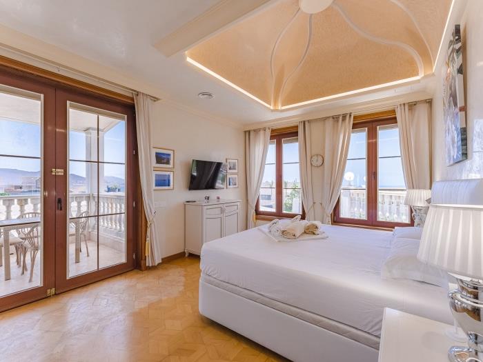 image Luxury Villa Nautilus Heated pool & Spa 5