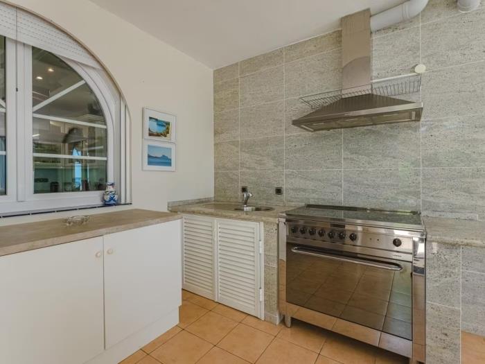image Majestic Golf Villa Heated Pool Sea view 10