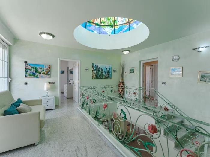 image Majestic Golf Villa Heated Pool Sea view 1