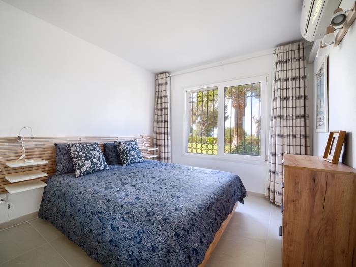 image 31 Miraflores Jardin B, gorgeous views, pool, Wifi 16