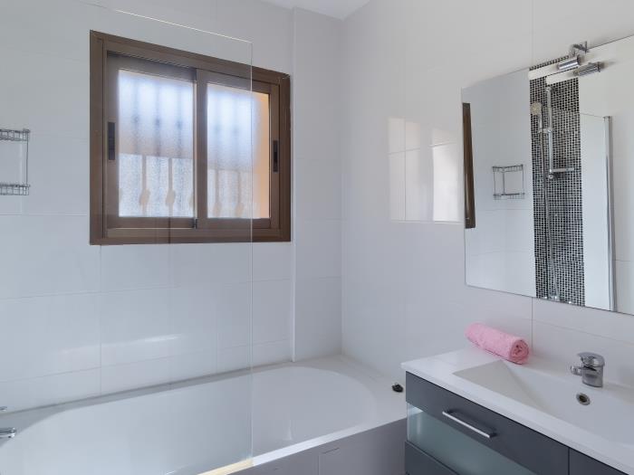 image Beautiful Torreoceano 92, pool, beach Access 17