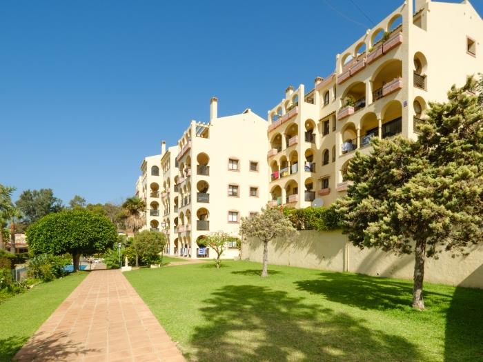 image Beautiful Torreoceano 92, pool, beach Access 24