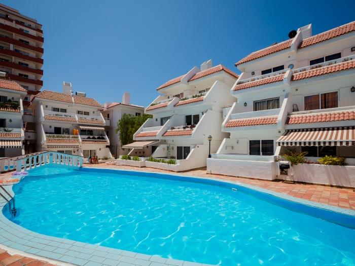 image Las Floritas 23 Terrazza e Piscina 1