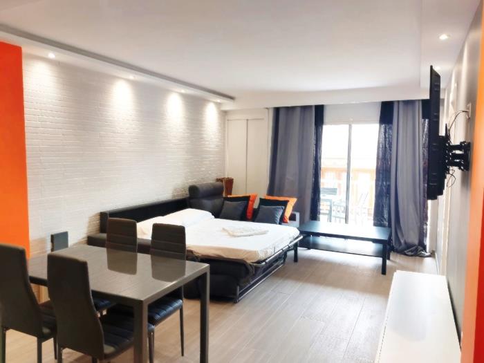 image Conypra Moderne et rénové avec terrasse 20