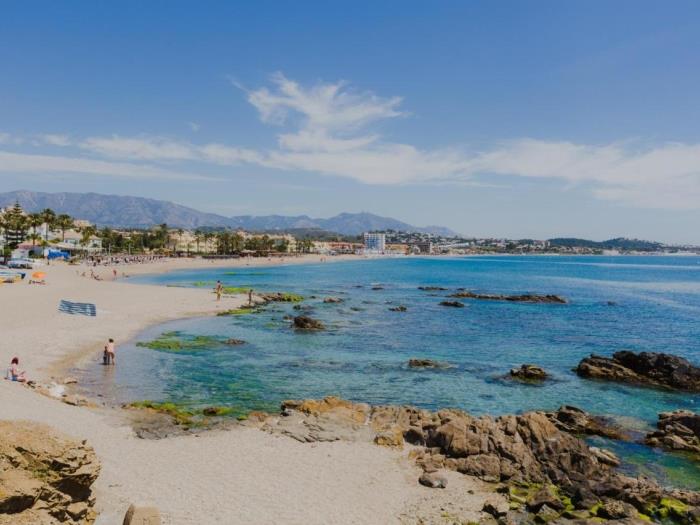 image Torrenueva Park 308 Sea views, pool and parking 22