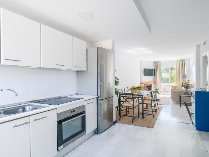 image Torrenueva Park 308 Sea views, pool and parking 24