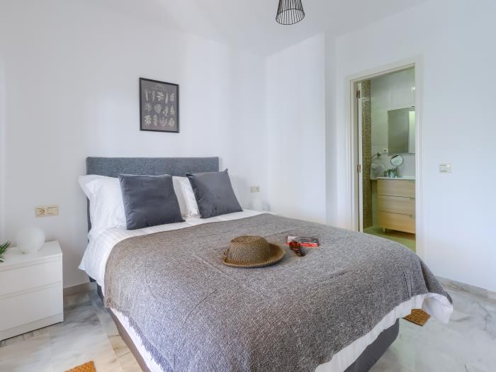 image Albamar 37 Miraflores, 2 bedrooms, fabulous views 3 pools 11