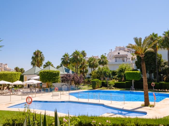 image Albamar 37 Miraflores, 2 bedrooms, fabulous views 3 pools 21