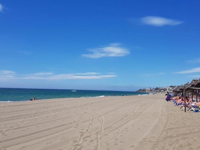 image Albamar 37 Miraflores, 2 bedrooms, fabulous views 3 pools 28