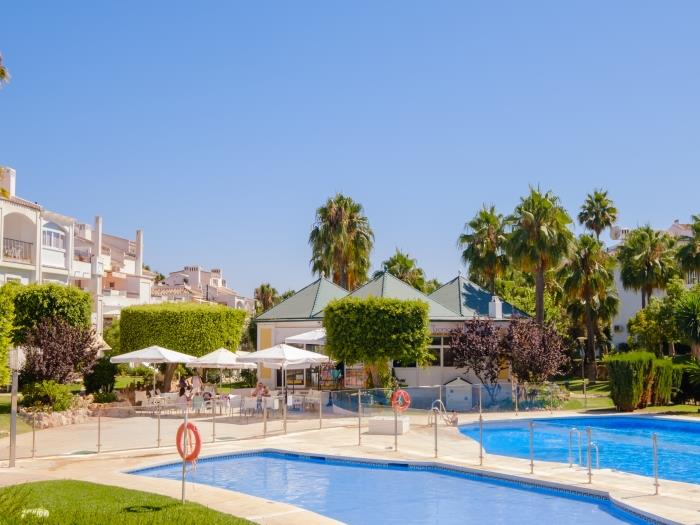 image Albamar 37 Miraflores, 2 bedrooms, fabulous views 3 pools 3