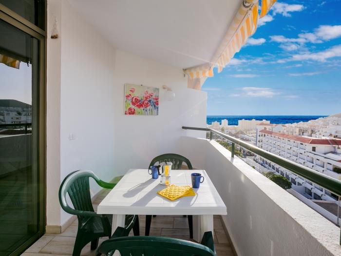 image 603C Summerland Beautiful apartment, 6th floor 0