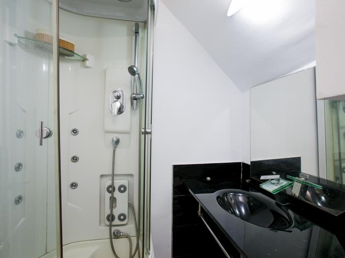image 204 Atalaya 2 bedrooms, sea view, private parking 10