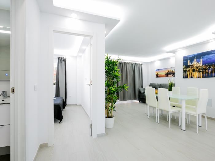 image 5B Jardines Canarios on the front line Sea Smart TV and Optical Fiber 14