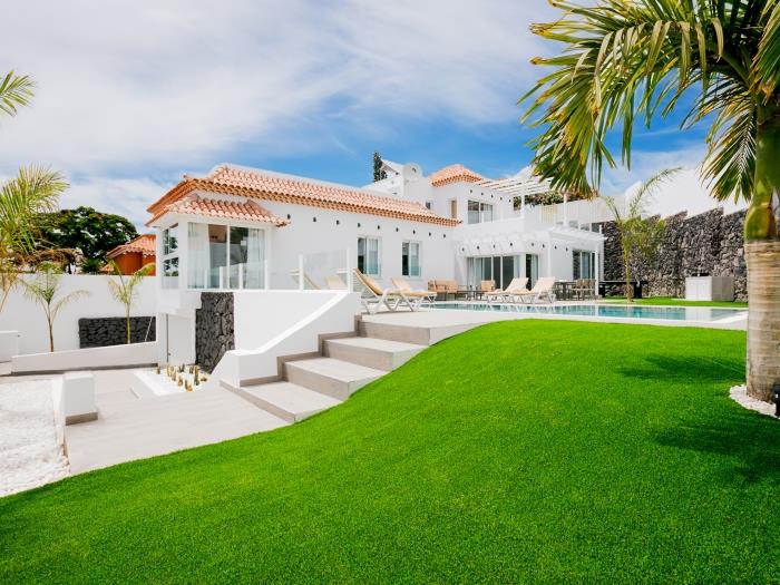 image Villa Elite: Your private haven with heated pool 0