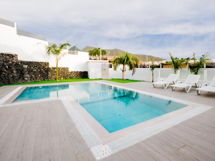 image Villa Elite: Your private haven with heated pool 1