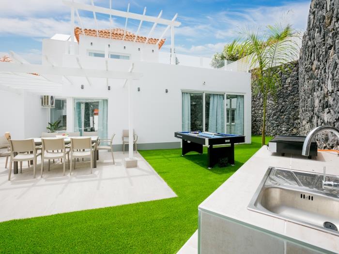 image Villa Elite: Your private haven with heated pool 2