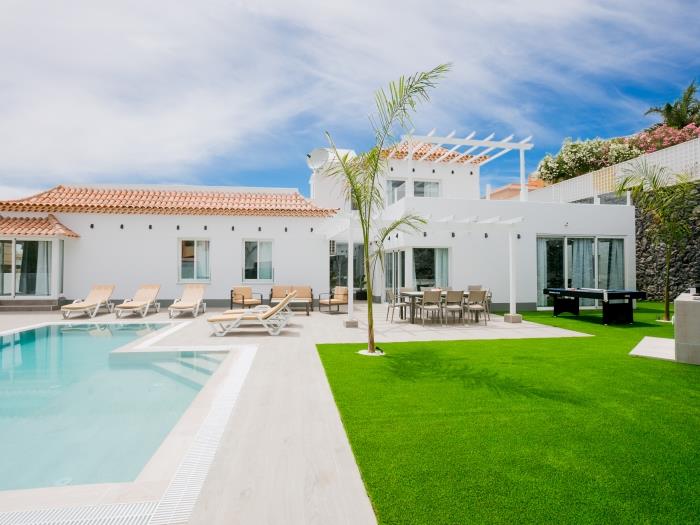 image Villa Elite: Your private haven with heated pool 9