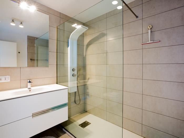 image Bright and modern 1 bedroom appartment in Playa Paraiso with stunning sea view 18