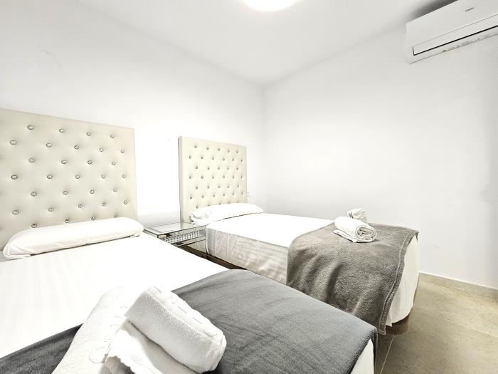 image Coeur de Los Cristianos,Piscine chauffée 25