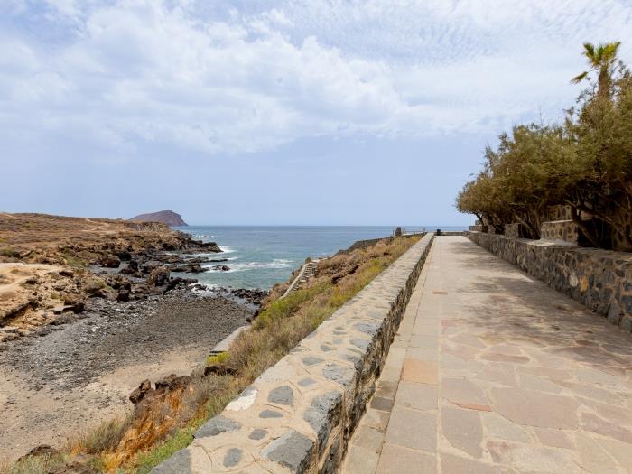 image Las Rocas by the Ocean, Wifi and Sea View 42