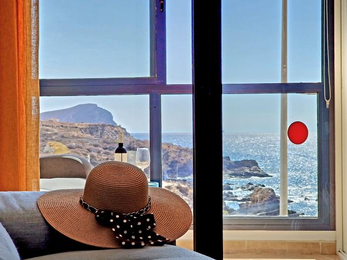image Las Rocas by the Ocean, Wifi and Sea View 9