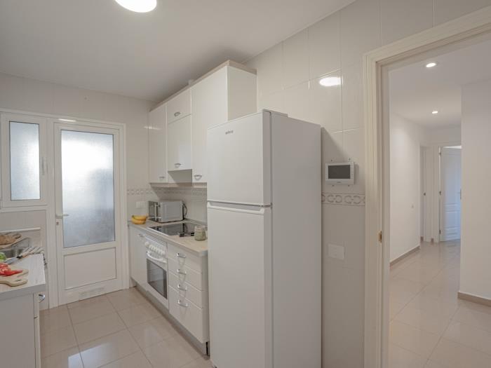 image 1 Bellamar bright apartment La Caleta 8