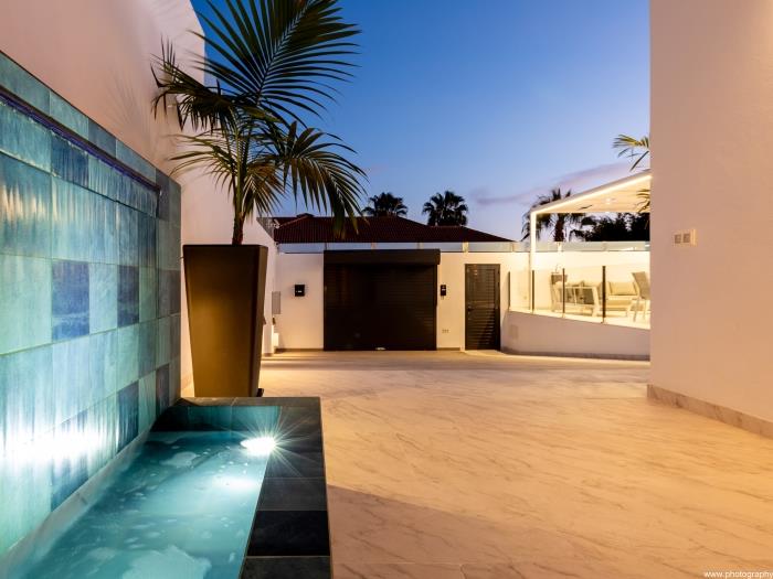 image Villa Nicole wifi private Heated Pool 44
